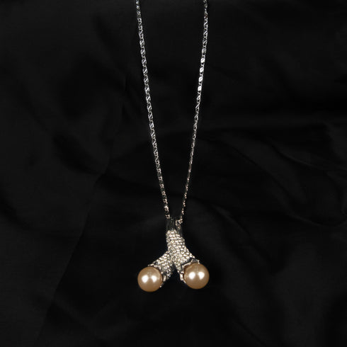 Zirconic Pendant set with pearls D223
